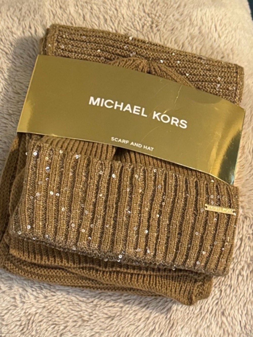 Michael Kors Metallic Gold Sequin Hat and Scarf Set